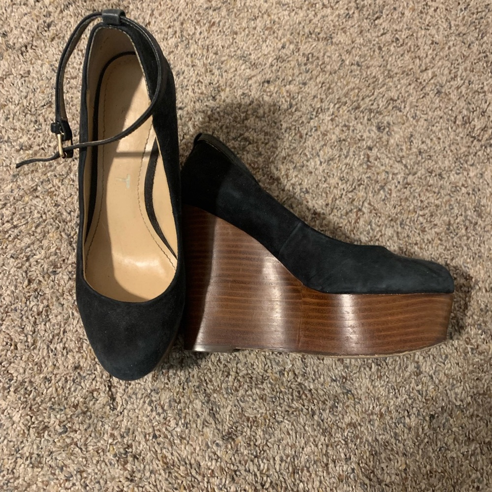 Report Wedges - Picture 2 of 3